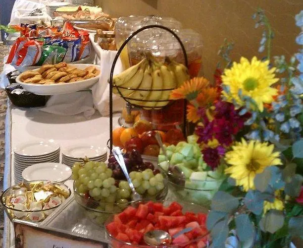 Hilton Garden Midtown 3*